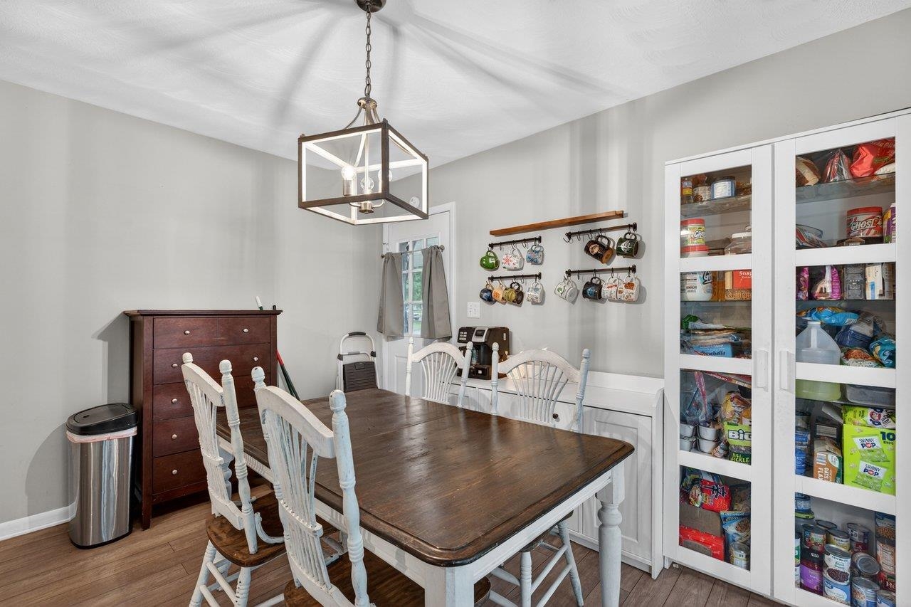 108 BRIARWOOD CIR, STAUNTON, Virginia 24401, 3 Bedrooms Bedrooms, ,2 BathroomsBathrooms,Residential,108 BRIARWOOD CIR,677549 MLS # 677549 108 BRIARWOOD CIR, STAUNTON, Virginia 24401, 3 Bedrooms Bedrooms, ,2 BathroomsBathrooms,Residential,108 BRIARWOOD CIR,677549 MLS # 677549