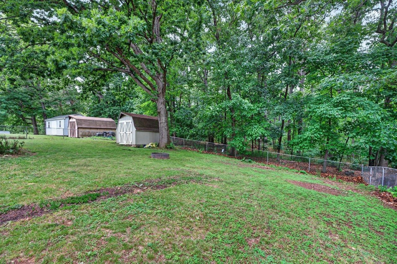 108 BRIARWOOD CIR, STAUNTON, Virginia 24401, 3 Bedrooms Bedrooms, ,2 BathroomsBathrooms,Residential,108 BRIARWOOD CIR,677549 MLS # 677549 108 BRIARWOOD CIR, STAUNTON, Virginia 24401, 3 Bedrooms Bedrooms, ,2 BathroomsBathrooms,Residential,108 BRIARWOOD CIR,677549 MLS # 677549
