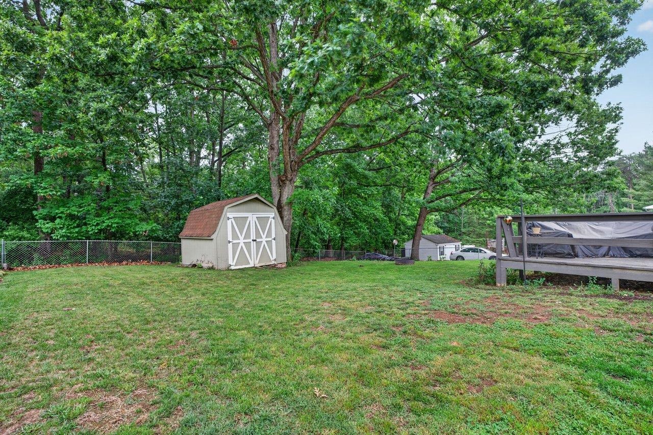 108 BRIARWOOD CIR, STAUNTON, Virginia 24401, 3 Bedrooms Bedrooms, ,2 BathroomsBathrooms,Residential,108 BRIARWOOD CIR,677549 MLS # 677549 108 BRIARWOOD CIR, STAUNTON, Virginia 24401, 3 Bedrooms Bedrooms, ,2 BathroomsBathrooms,Residential,108 BRIARWOOD CIR,677549 MLS # 677549