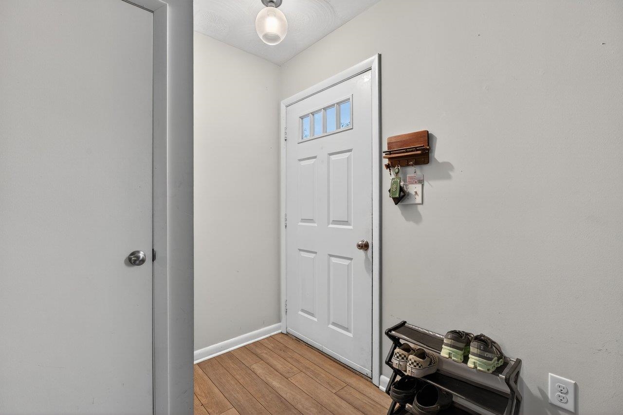 108 BRIARWOOD CIR, STAUNTON, Virginia 24401, 3 Bedrooms Bedrooms, ,2 BathroomsBathrooms,Residential,108 BRIARWOOD CIR,677549 MLS # 677549 108 BRIARWOOD CIR, STAUNTON, Virginia 24401, 3 Bedrooms Bedrooms, ,2 BathroomsBathrooms,Residential,108 BRIARWOOD CIR,677549 MLS # 677549