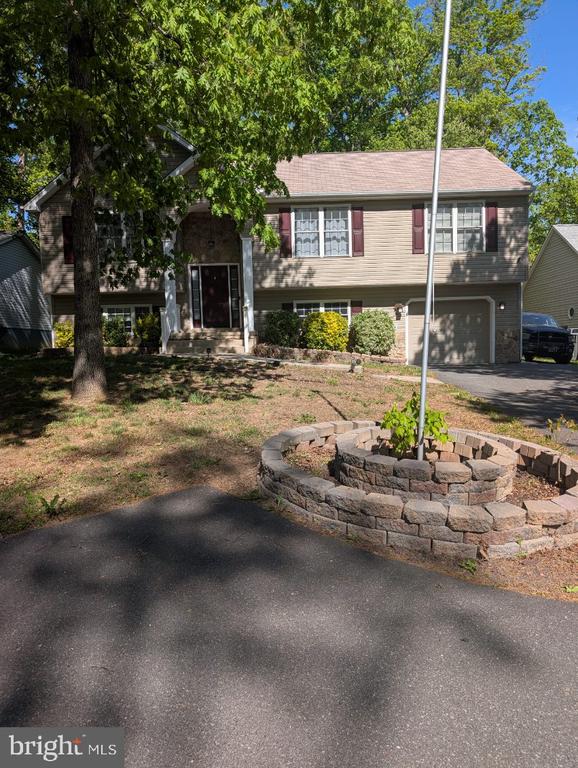 305 BIRDIE RD, LOCUST GROVE, Virginia 22508, 4 Bedrooms Bedrooms, ,3 BathroomsBathrooms,Residential,305 BIRDIE RD,VAOR2013924 MLS # VAOR2013924 305 BIRDIE RD, LOCUST GROVE, Virginia 22508, 4 Bedrooms Bedrooms, ,3 BathroomsBathrooms,Residential,305 BIRDIE RD,VAOR2013924 MLS # VAOR2013924