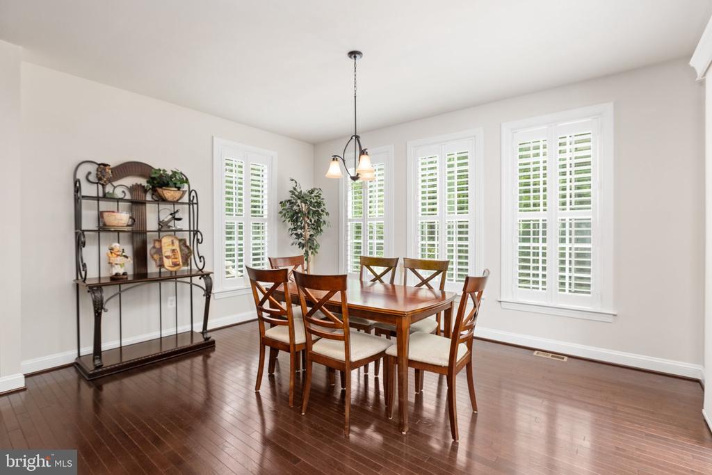 13402 11TH CORPS CT, FREDERICKSBURG, Virginia 22407, 6 Bedrooms Bedrooms, ,4 BathroomsBathrooms,Residential,13402 11TH CORPS CT,VASP2042076 MLS # VASP2042076 13402 11TH CORPS CT, FREDERICKSBURG, Virginia 22407, 6 Bedrooms Bedrooms, ,4 BathroomsBathrooms,Residential,13402 11TH CORPS CT,VASP2042076 MLS # VASP2042076