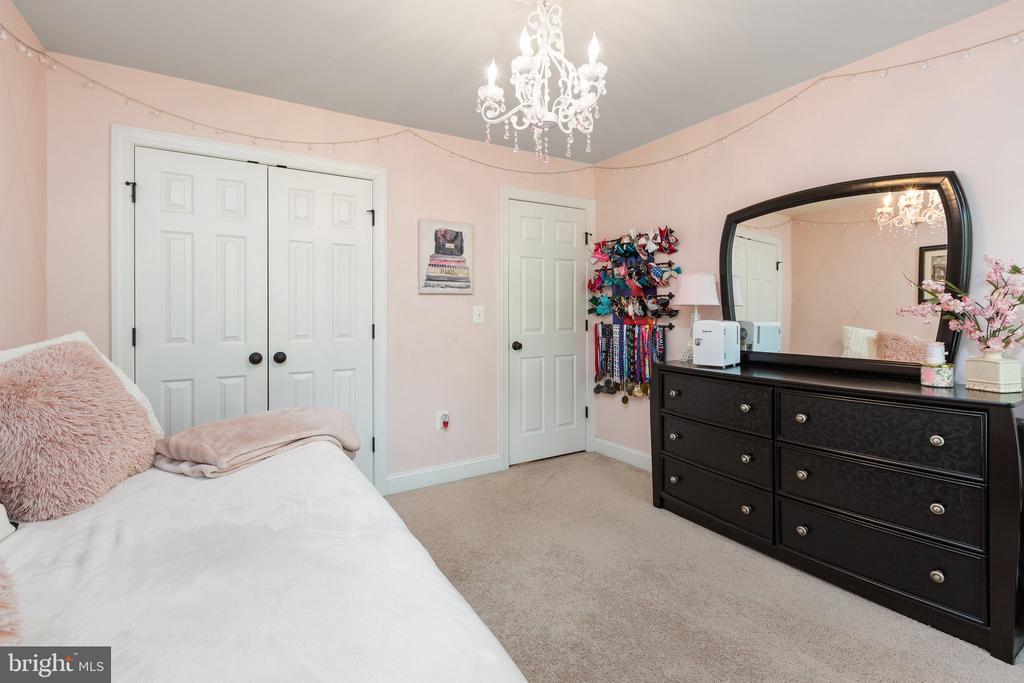 13402 11TH CORPS CT, FREDERICKSBURG, Virginia 22407, 6 Bedrooms Bedrooms, ,4 BathroomsBathrooms,Residential,13402 11TH CORPS CT,VASP2042076 MLS # VASP2042076 13402 11TH CORPS CT, FREDERICKSBURG, Virginia 22407, 6 Bedrooms Bedrooms, ,4 BathroomsBathrooms,Residential,13402 11TH CORPS CT,VASP2042076 MLS # VASP2042076