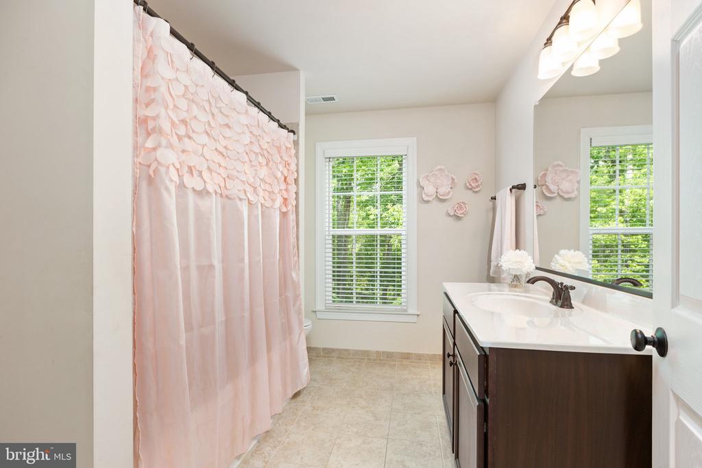 13402 11TH CORPS CT, FREDERICKSBURG, Virginia 22407, 6 Bedrooms Bedrooms, ,4 BathroomsBathrooms,Residential,13402 11TH CORPS CT,VASP2042076 MLS # VASP2042076 13402 11TH CORPS CT, FREDERICKSBURG, Virginia 22407, 6 Bedrooms Bedrooms, ,4 BathroomsBathrooms,Residential,13402 11TH CORPS CT,VASP2042076 MLS # VASP2042076