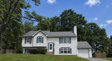 5703 WESTCHESTER LN, FREDERICKSBURG, Virginia 22407, 4 Bedrooms Bedrooms, ,2 BathroomsBathrooms,Residential,5703 WESTCHESTER LN,VASP2041200 MLS # VASP2041200