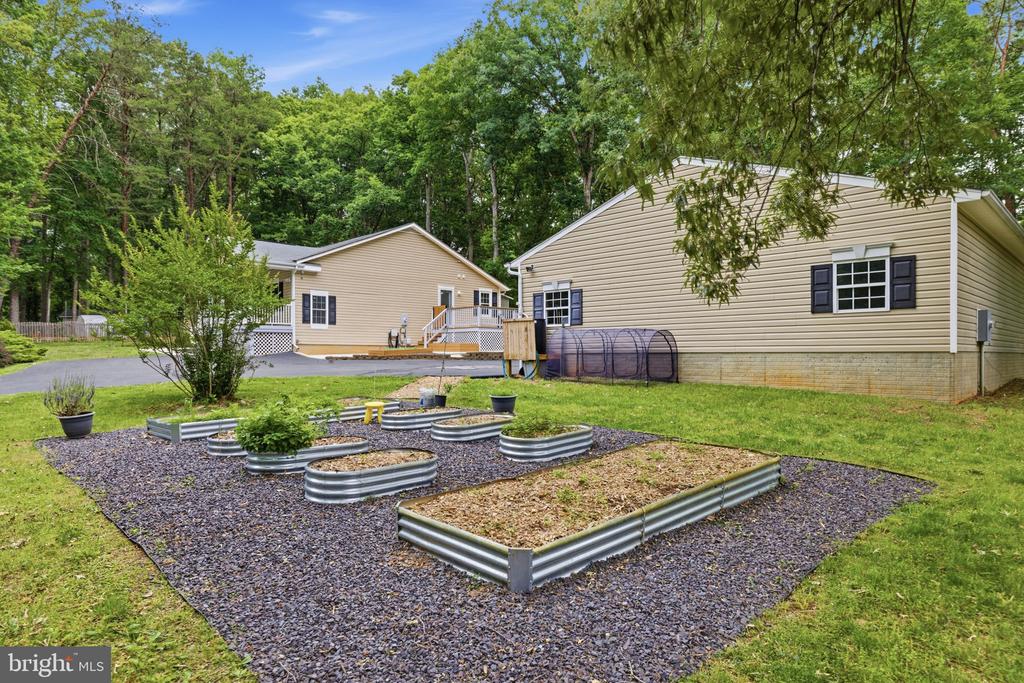 12406 WILDERNESS PARK DR, SPOTSYLVANIA, Virginia 22551, 3 Bedrooms Bedrooms, ,3 BathroomsBathrooms,Residential,12406 WILDERNESS PARK DR,VASP2041744 MLS # VASP2041744 12406 WILDERNESS PARK DR, SPOTSYLVANIA, Virginia 22551, 3 Bedrooms Bedrooms, ,3 BathroomsBathrooms,Residential,12406 WILDERNESS PARK DR,VASP2041744 MLS # VASP2041744