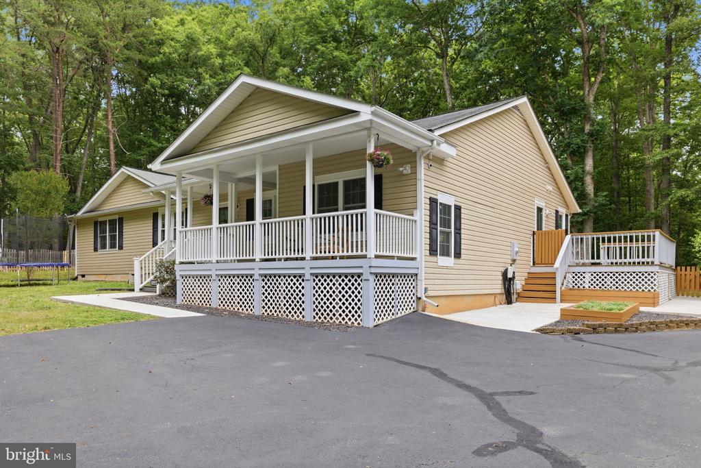 12406 WILDERNESS PARK DR, SPOTSYLVANIA, Virginia 22551, 3 Bedrooms Bedrooms, ,3 BathroomsBathrooms,Residential,12406 WILDERNESS PARK DR,VASP2041744 MLS # VASP2041744 12406 WILDERNESS PARK DR, SPOTSYLVANIA, Virginia 22551, 3 Bedrooms Bedrooms, ,3 BathroomsBathrooms,Residential,12406 WILDERNESS PARK DR,VASP2041744 MLS # VASP2041744
