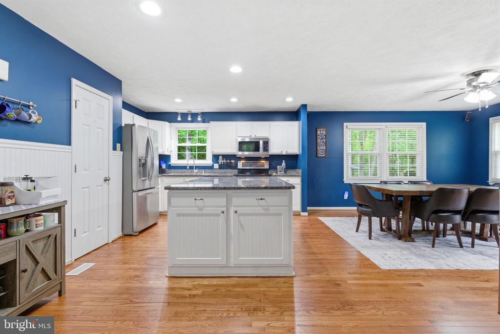 12406 WILDERNESS PARK DR, SPOTSYLVANIA, Virginia 22551, 3 Bedrooms Bedrooms, ,3 BathroomsBathrooms,Residential,12406 WILDERNESS PARK DR,VASP2041744 MLS # VASP2041744 12406 WILDERNESS PARK DR, SPOTSYLVANIA, Virginia 22551, 3 Bedrooms Bedrooms, ,3 BathroomsBathrooms,Residential,12406 WILDERNESS PARK DR,VASP2041744 MLS # VASP2041744