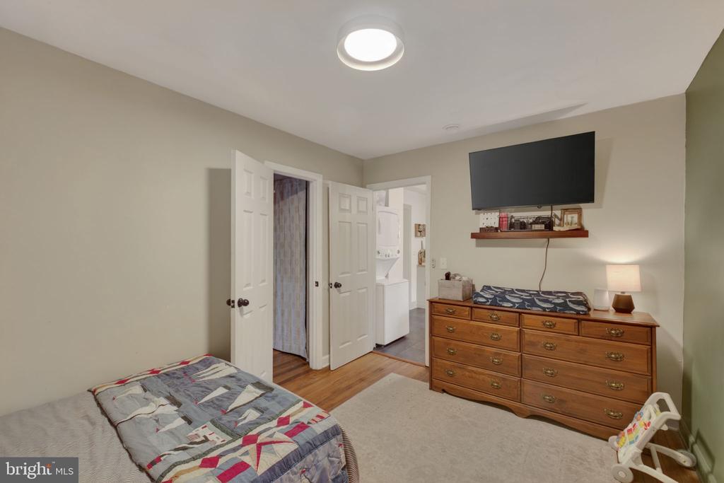 415 S MAIN ST, GORDONSVILLE, Virginia 22942, 2 Bedrooms Bedrooms, ,1 BathroomBathrooms,Residential,415 S MAIN ST,VAOR2014280 MLS # VAOR2014280