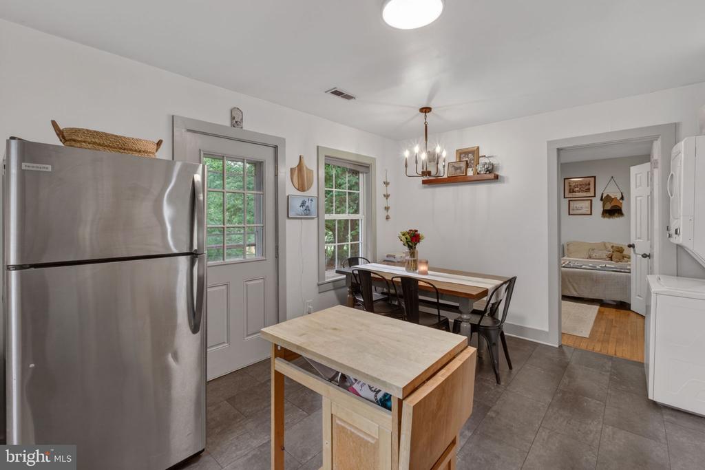 415 S MAIN ST, GORDONSVILLE, Virginia 22942, 2 Bedrooms Bedrooms, ,1 BathroomBathrooms,Residential,415 S MAIN ST,VAOR2014280 MLS # VAOR2014280