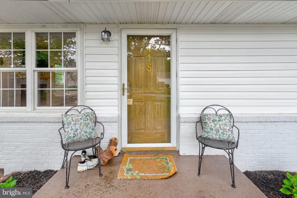 415 S MAIN ST, GORDONSVILLE, Virginia 22942, 2 Bedrooms Bedrooms, ,1 BathroomBathrooms,Residential,415 S MAIN ST,VAOR2014280 MLS # VAOR2014280