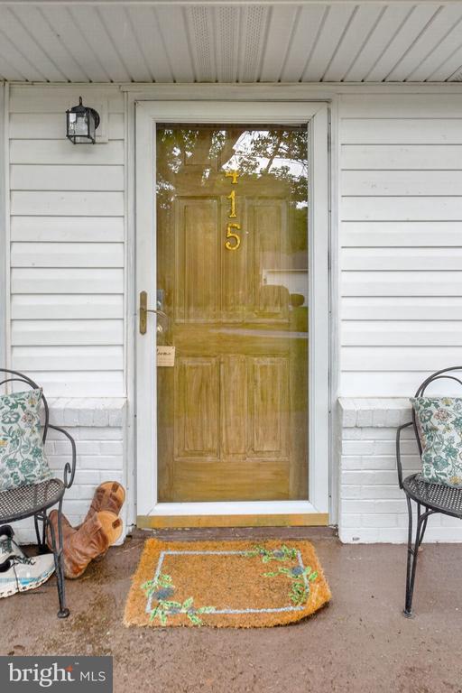 415 S MAIN ST, GORDONSVILLE, Virginia 22942, 2 Bedrooms Bedrooms, ,1 BathroomBathrooms,Residential,415 S MAIN ST,VAOR2014280 MLS # VAOR2014280