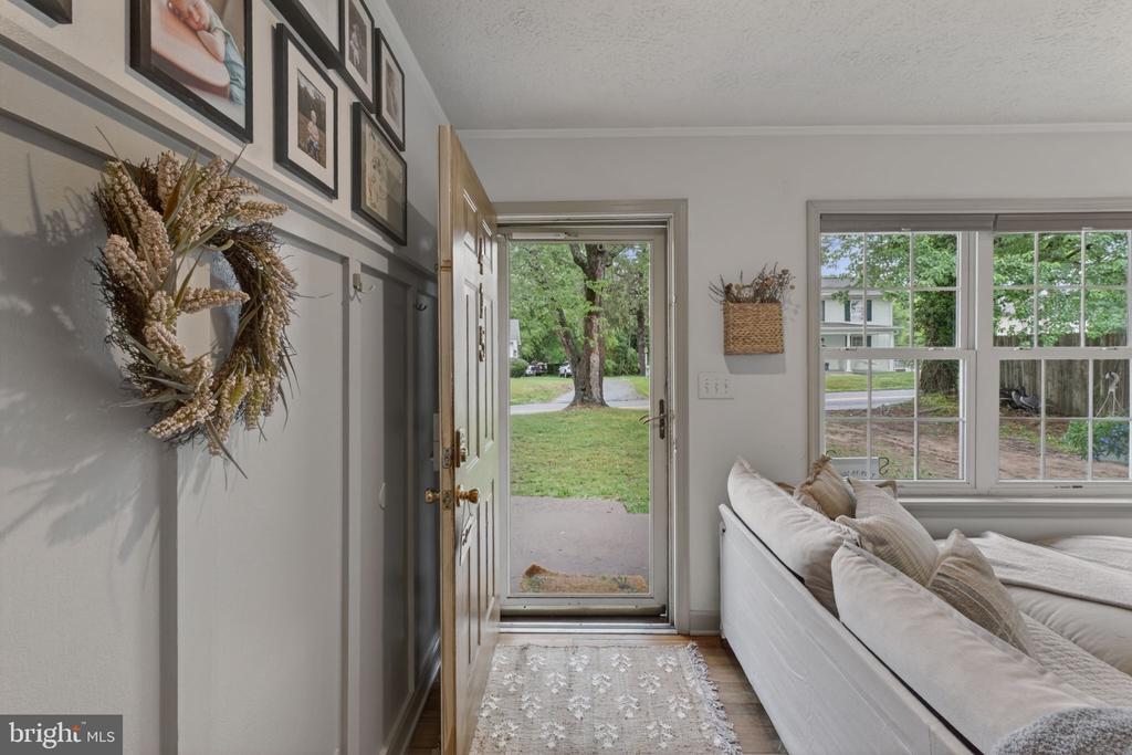 415 S MAIN ST, GORDONSVILLE, Virginia 22942, 2 Bedrooms Bedrooms, ,1 BathroomBathrooms,Residential,415 S MAIN ST,VAOR2014280 MLS # VAOR2014280