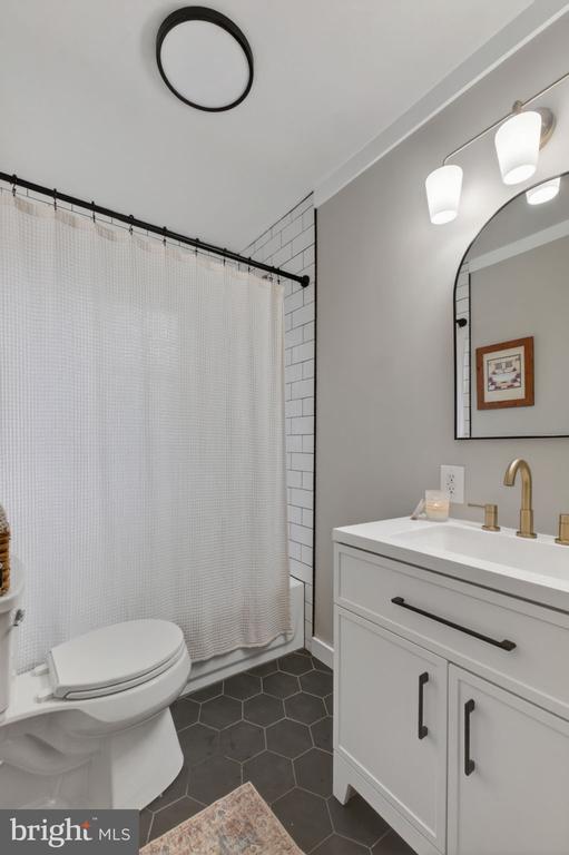 415 S MAIN ST, GORDONSVILLE, Virginia 22942, 2 Bedrooms Bedrooms, ,1 BathroomBathrooms,Residential,415 S MAIN ST,VAOR2014280 MLS # VAOR2014280