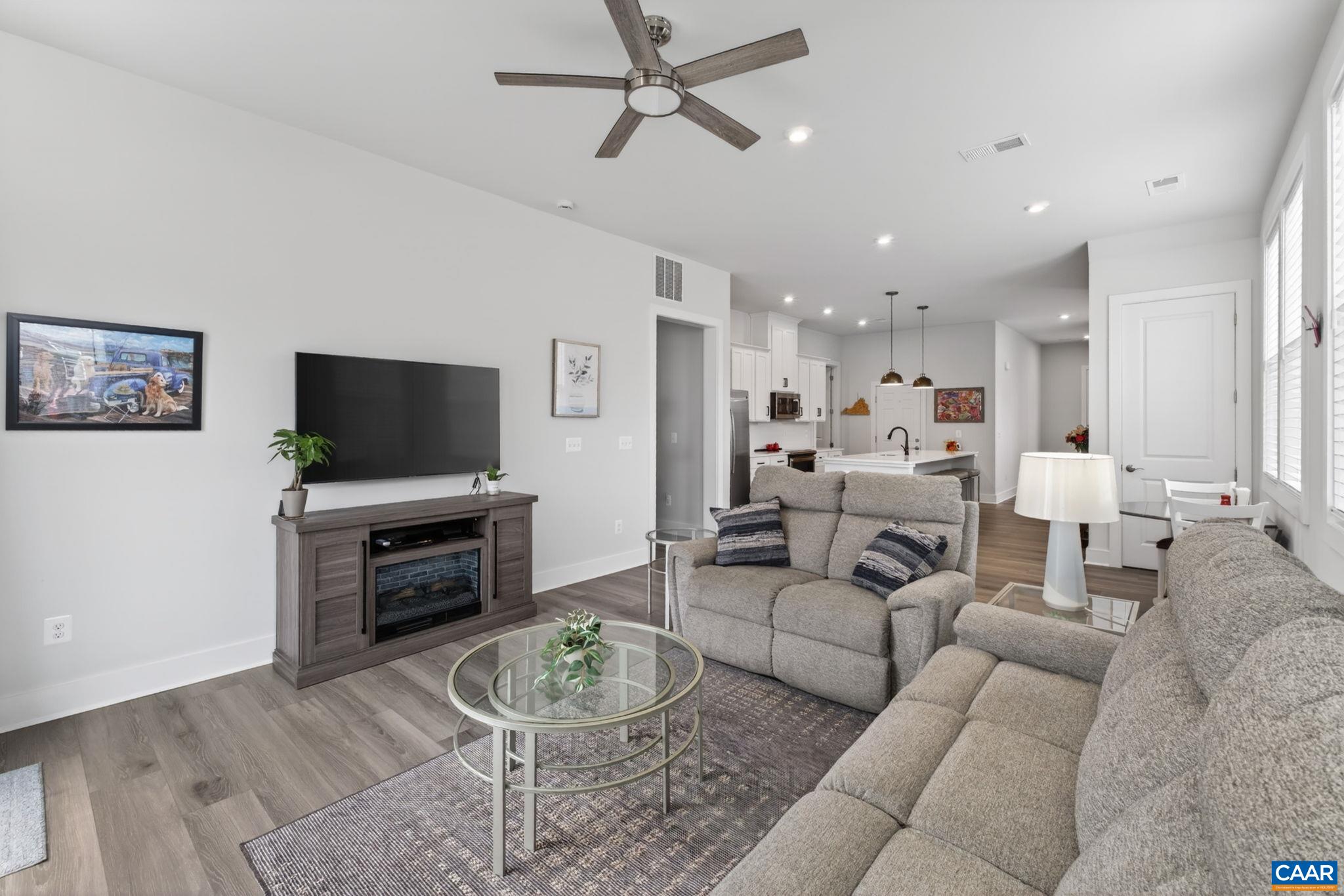 Main floor living perfect for family togetherness and entertaining. Main floor living perfect for family togetherness and entertaining.