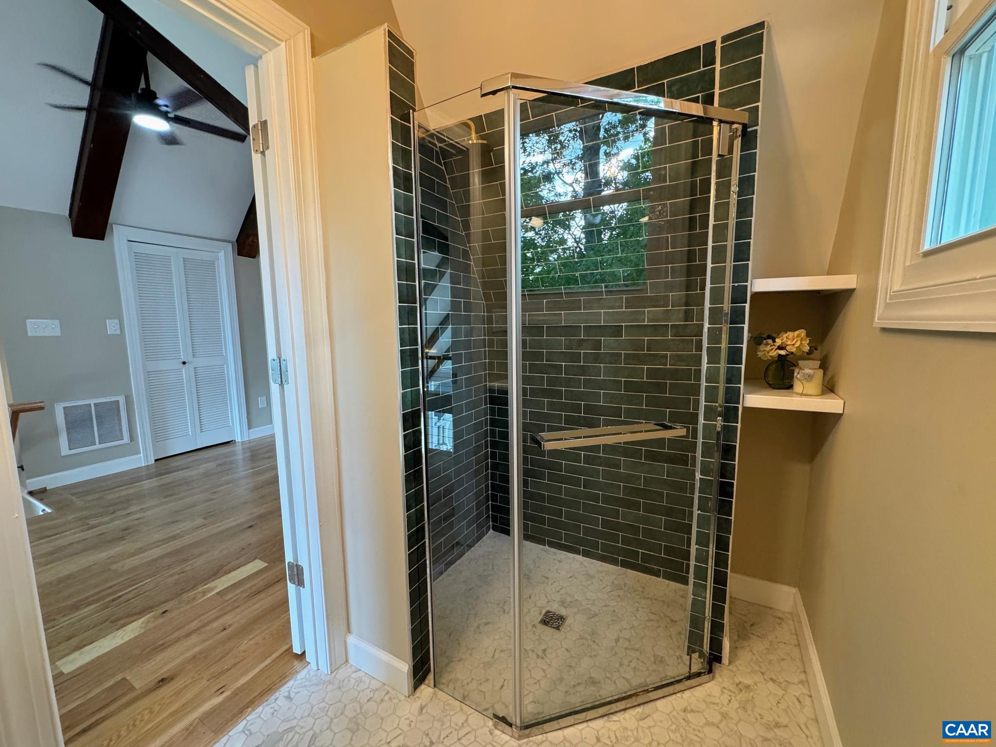 with Stand-up Shower and Custom Linen Shelves with Stand-up Shower and Custom Linen Shelves