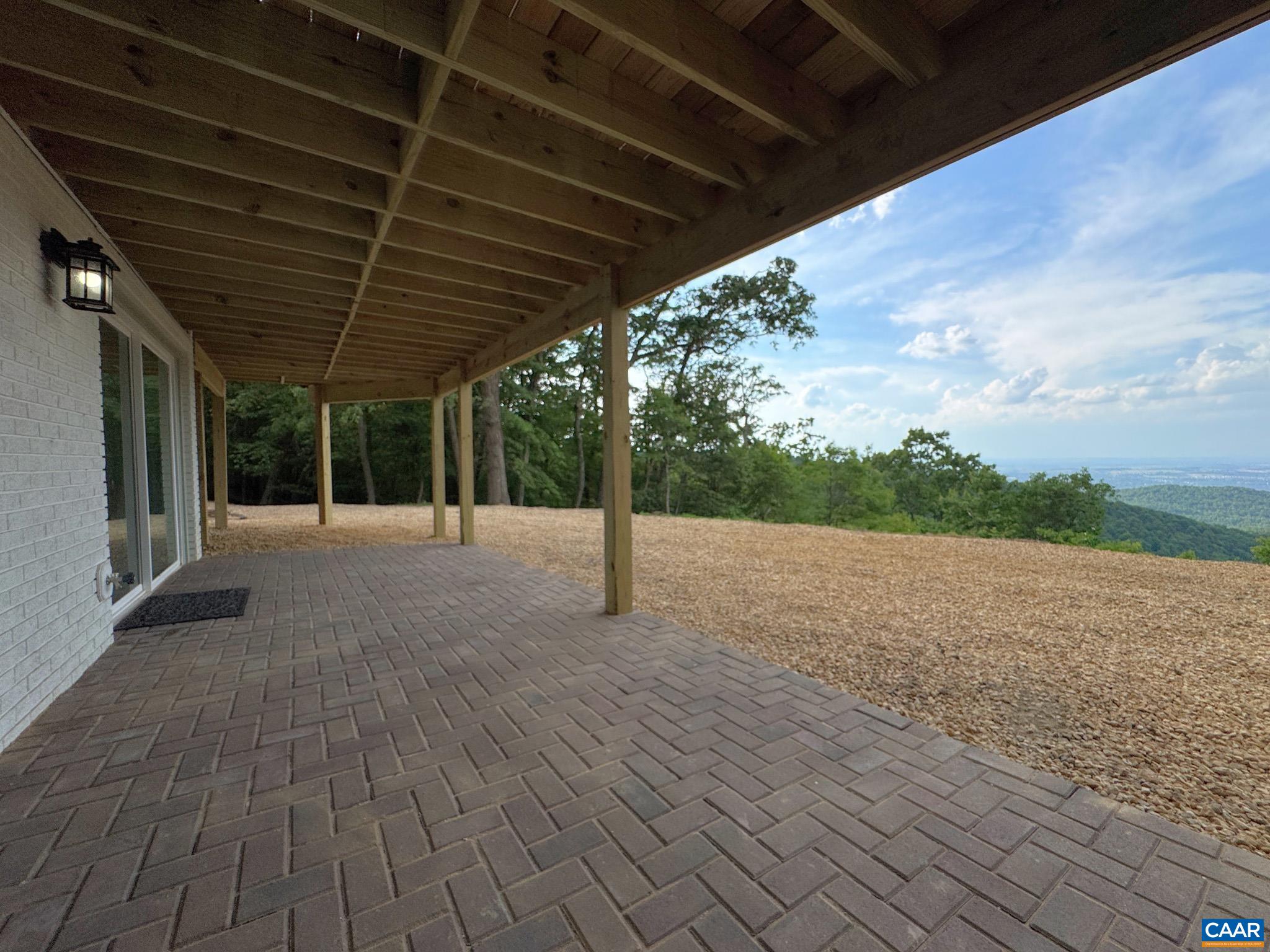 Relax and Enjoy Mountain Living at its Best! Relax and Enjoy Mountain Living at its Best!