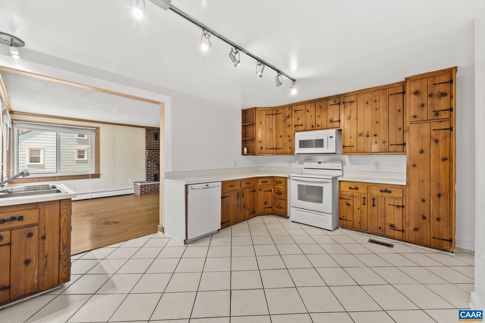 9070 SPOTSWOOD TRL, STANARDSVILLE, Virginia 22973, 3 Bedrooms Bedrooms, ,2 BathroomsBathrooms,Residential,9070 SPOTSWOOD TRL,677559 MLS # 677559 9070 SPOTSWOOD TRL, STANARDSVILLE, Virginia 22973, 3 Bedrooms Bedrooms, ,2 BathroomsBathrooms,Residential,9070 SPOTSWOOD TRL,677559 MLS # 677559