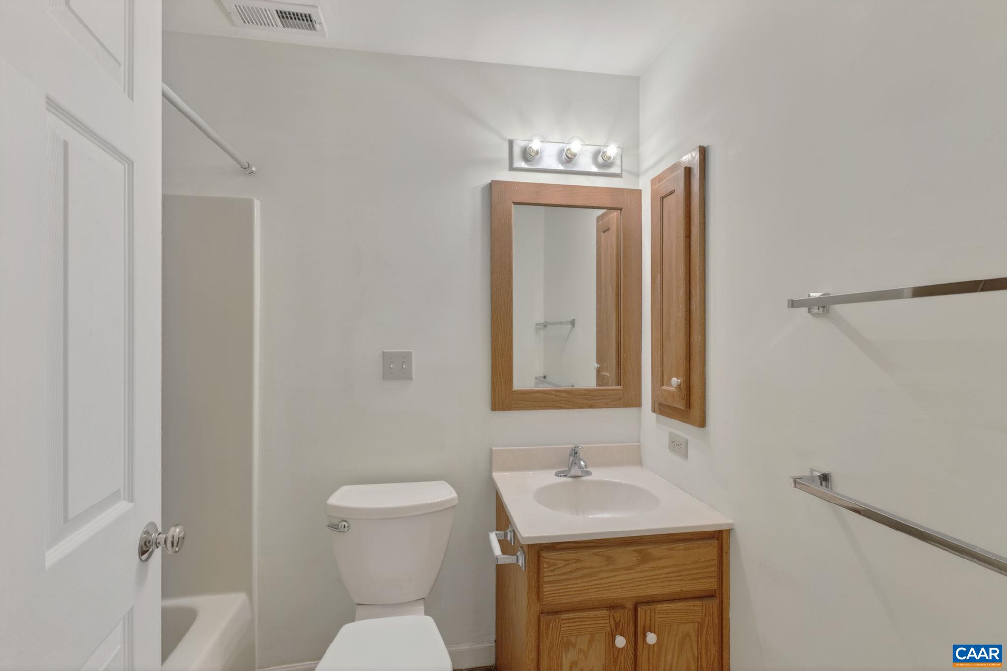 1760 MEADOWVIEW LN, RUCKERSVILLE, Virginia 22968, 3 Bedrooms Bedrooms, ,3 BathroomsBathrooms,Residential,1760 MEADOWVIEW LN,677562 MLS # 677562 1760 MEADOWVIEW LN, RUCKERSVILLE, Virginia 22968, 3 Bedrooms Bedrooms, ,3 BathroomsBathrooms,Residential,1760 MEADOWVIEW LN,677562 MLS # 677562
