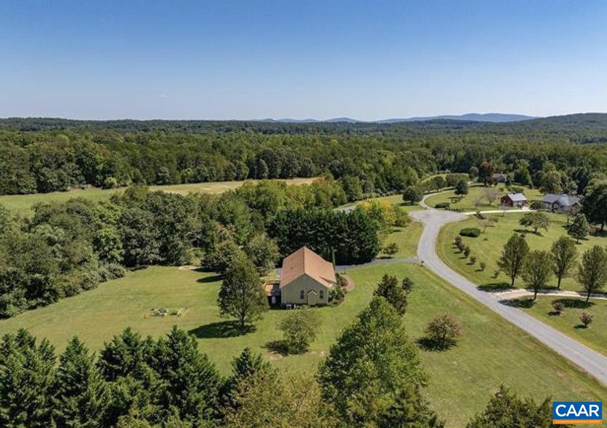 1760 MEADOWVIEW LN, RUCKERSVILLE, Virginia 22968, 3 Bedrooms Bedrooms, ,3 BathroomsBathrooms,Residential,1760 MEADOWVIEW LN,677562 MLS # 677562 1760 MEADOWVIEW LN, RUCKERSVILLE, Virginia 22968, 3 Bedrooms Bedrooms, ,3 BathroomsBathrooms,Residential,1760 MEADOWVIEW LN,677562 MLS # 677562