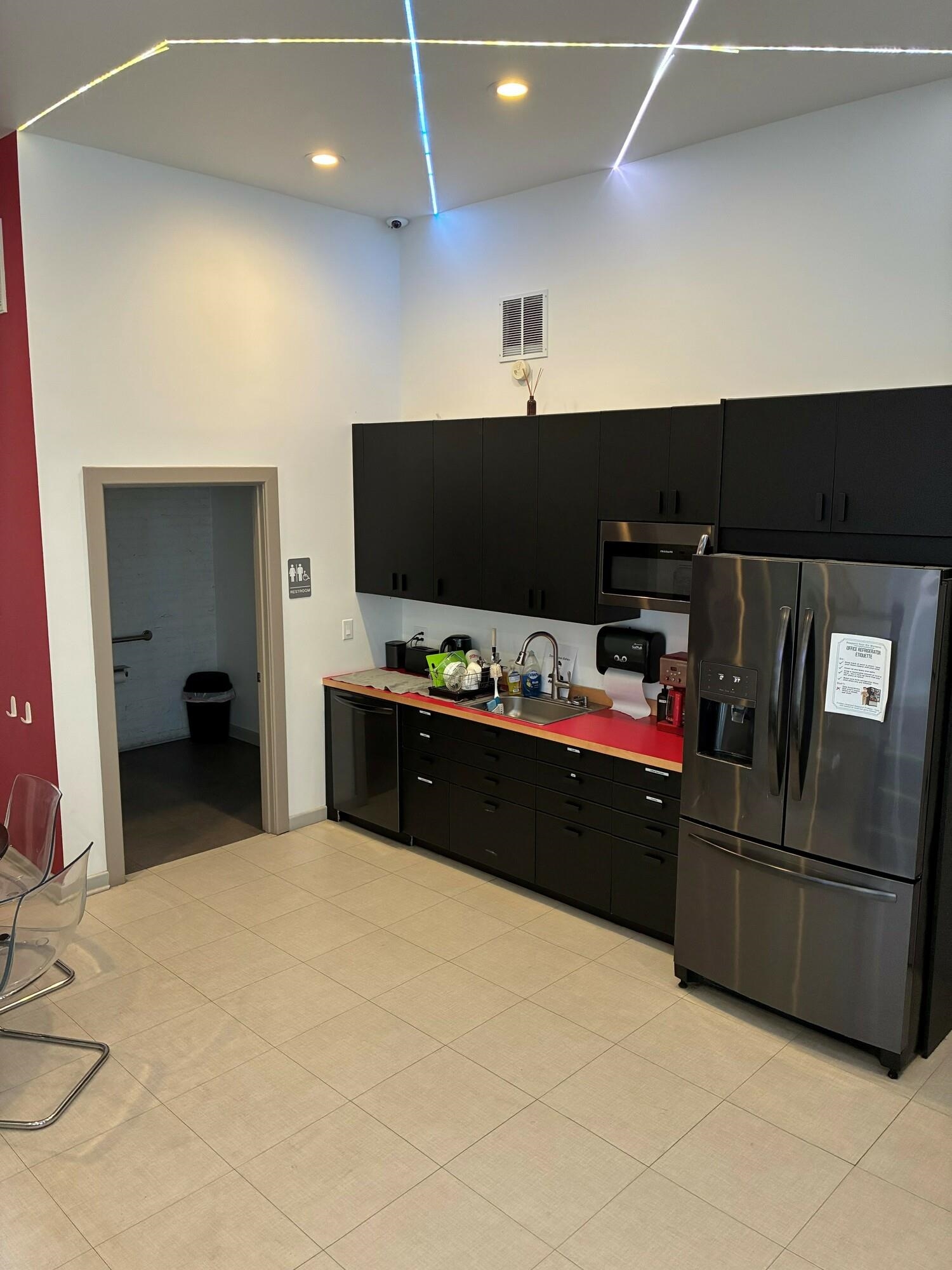 32 N AUGUSTA ST, STAUNTON, Virginia 24401, ,Commercial,32 N AUGUSTA ST,677573 MLS # 677573 32 N AUGUSTA ST, STAUNTON, Virginia 24401, ,Commercial,32 N AUGUSTA ST,677573 MLS # 677573