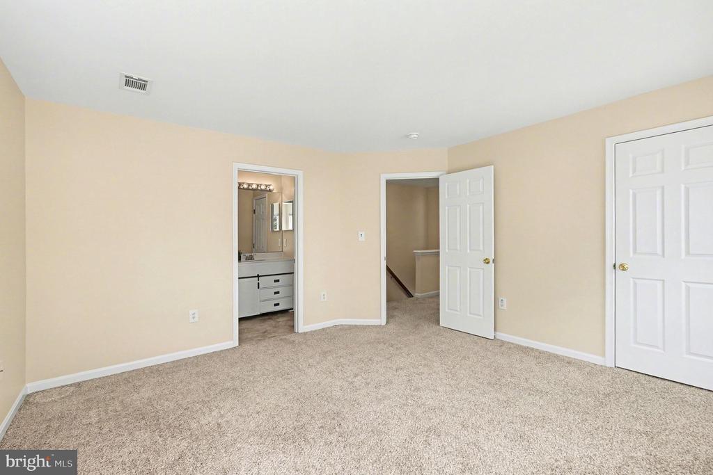 359 SNYDER LN, CULPEPER, Virginia 22701, 3 Bedrooms Bedrooms, ,2 BathroomsBathrooms,Residential,359 SNYDER LN,VACU2013236 MLS # VACU2013236