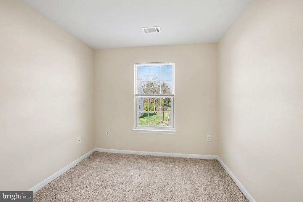 359 SNYDER LN, CULPEPER, Virginia 22701, 3 Bedrooms Bedrooms, ,2 BathroomsBathrooms,Residential,359 SNYDER LN,VACU2013236 MLS # VACU2013236