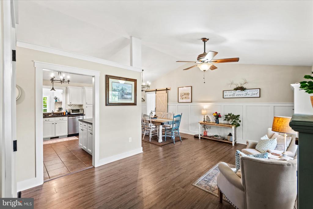 7133 SUNSET RD, SPOTSYLVANIA, Virginia 22551, 3 Bedrooms Bedrooms, ,2 BathroomsBathrooms,Residential,7133 SUNSET RD,VASP2042100 MLS # VASP2042100 7133 SUNSET RD, SPOTSYLVANIA, Virginia 22551, 3 Bedrooms Bedrooms, ,2 BathroomsBathrooms,Residential,7133 SUNSET RD,VASP2042100 MLS # VASP2042100