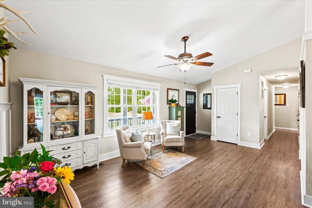 7133 SUNSET RD, SPOTSYLVANIA, Virginia 22551, 3 Bedrooms Bedrooms, ,2 BathroomsBathrooms,Residential,7133 SUNSET RD,VASP2042100 MLS # VASP2042100 7133 SUNSET RD, SPOTSYLVANIA, Virginia 22551, 3 Bedrooms Bedrooms, ,2 BathroomsBathrooms,Residential,7133 SUNSET RD,VASP2042100 MLS # VASP2042100