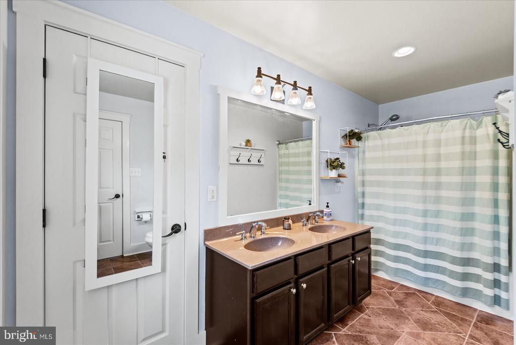 7133 SUNSET RD, SPOTSYLVANIA, Virginia 22551, 3 Bedrooms Bedrooms, ,2 BathroomsBathrooms,Residential,7133 SUNSET RD,VASP2042100 MLS # VASP2042100 7133 SUNSET RD, SPOTSYLVANIA, Virginia 22551, 3 Bedrooms Bedrooms, ,2 BathroomsBathrooms,Residential,7133 SUNSET RD,VASP2042100 MLS # VASP2042100