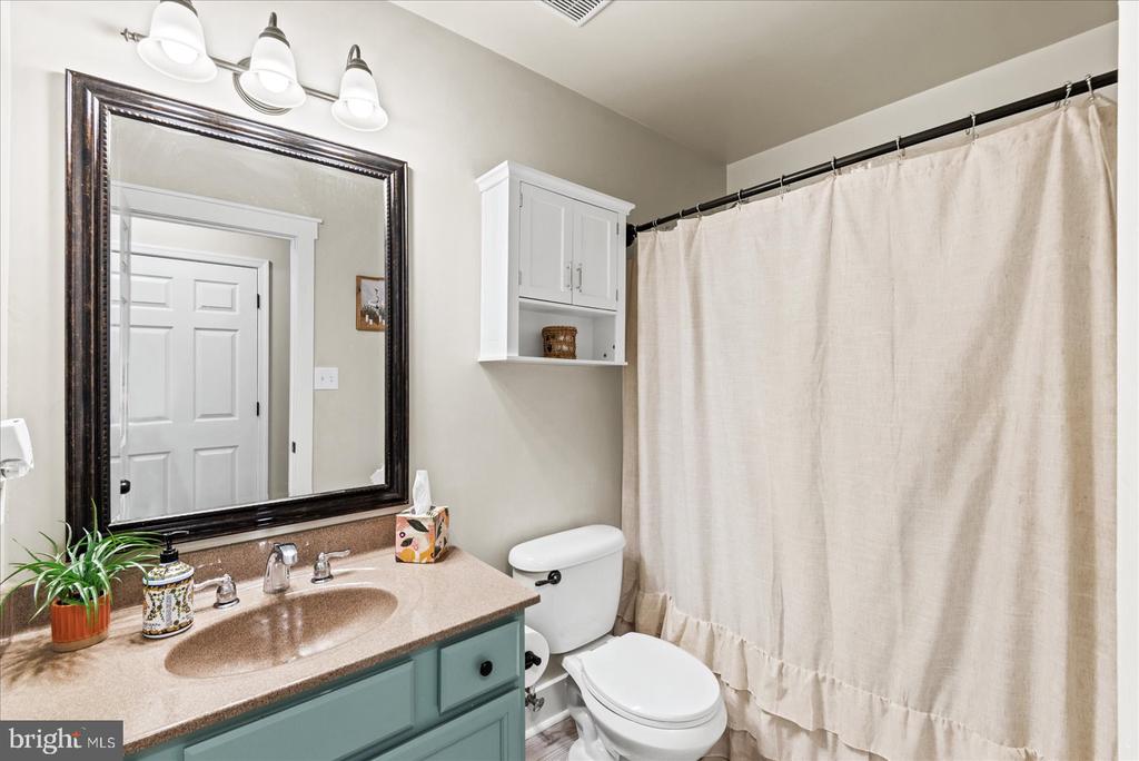 7133 SUNSET RD, SPOTSYLVANIA, Virginia 22551, 3 Bedrooms Bedrooms, ,2 BathroomsBathrooms,Residential,7133 SUNSET RD,VASP2042100 MLS # VASP2042100 7133 SUNSET RD, SPOTSYLVANIA, Virginia 22551, 3 Bedrooms Bedrooms, ,2 BathroomsBathrooms,Residential,7133 SUNSET RD,VASP2042100 MLS # VASP2042100