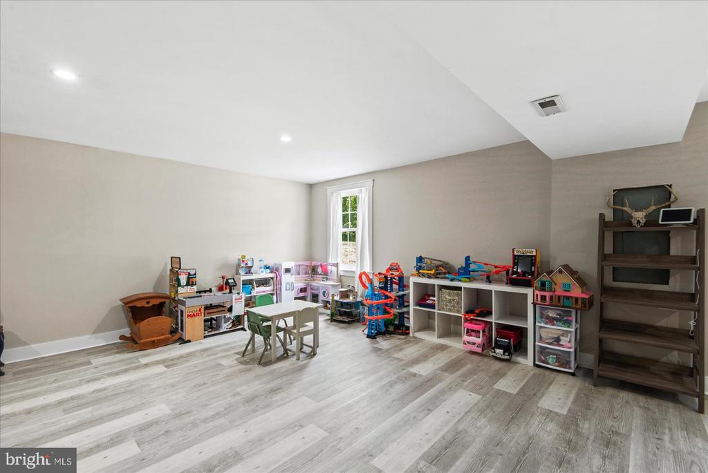 7133 SUNSET RD, SPOTSYLVANIA, Virginia 22551, 3 Bedrooms Bedrooms, ,2 BathroomsBathrooms,Residential,7133 SUNSET RD,VASP2042100 MLS # VASP2042100 7133 SUNSET RD, SPOTSYLVANIA, Virginia 22551, 3 Bedrooms Bedrooms, ,2 BathroomsBathrooms,Residential,7133 SUNSET RD,VASP2042100 MLS # VASP2042100