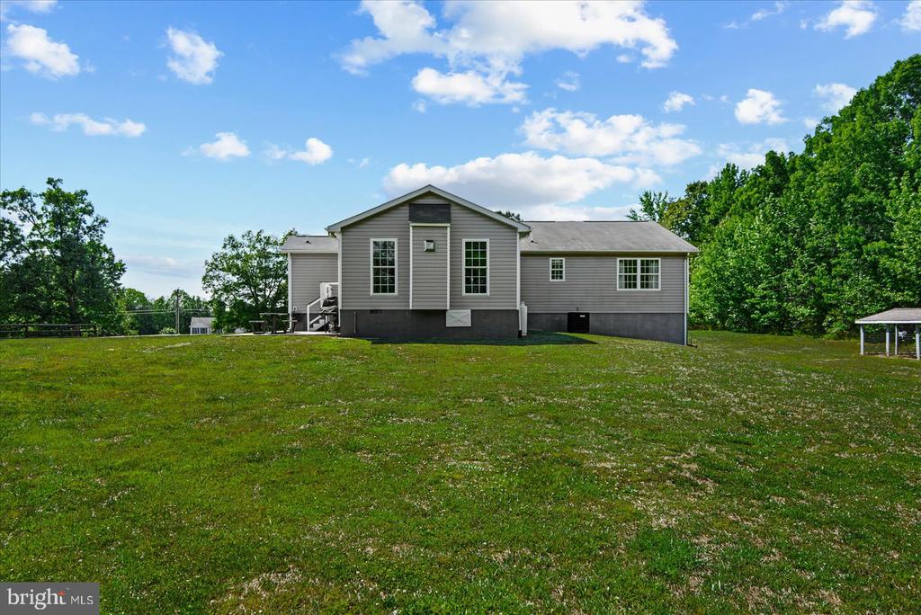 7133 SUNSET RD, SPOTSYLVANIA, Virginia 22551, 3 Bedrooms Bedrooms, ,2 BathroomsBathrooms,Residential,7133 SUNSET RD,VASP2042100 MLS # VASP2042100 7133 SUNSET RD, SPOTSYLVANIA, Virginia 22551, 3 Bedrooms Bedrooms, ,2 BathroomsBathrooms,Residential,7133 SUNSET RD,VASP2042100 MLS # VASP2042100