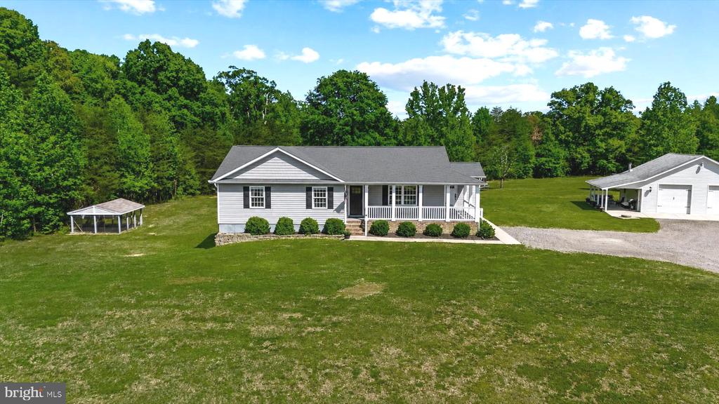 7133 SUNSET RD, SPOTSYLVANIA, Virginia 22551, 3 Bedrooms Bedrooms, ,2 BathroomsBathrooms,Residential,7133 SUNSET RD,VASP2042100 MLS # VASP2042100 7133 SUNSET RD, SPOTSYLVANIA, Virginia 22551, 3 Bedrooms Bedrooms, ,2 BathroomsBathrooms,Residential,7133 SUNSET RD,VASP2042100 MLS # VASP2042100