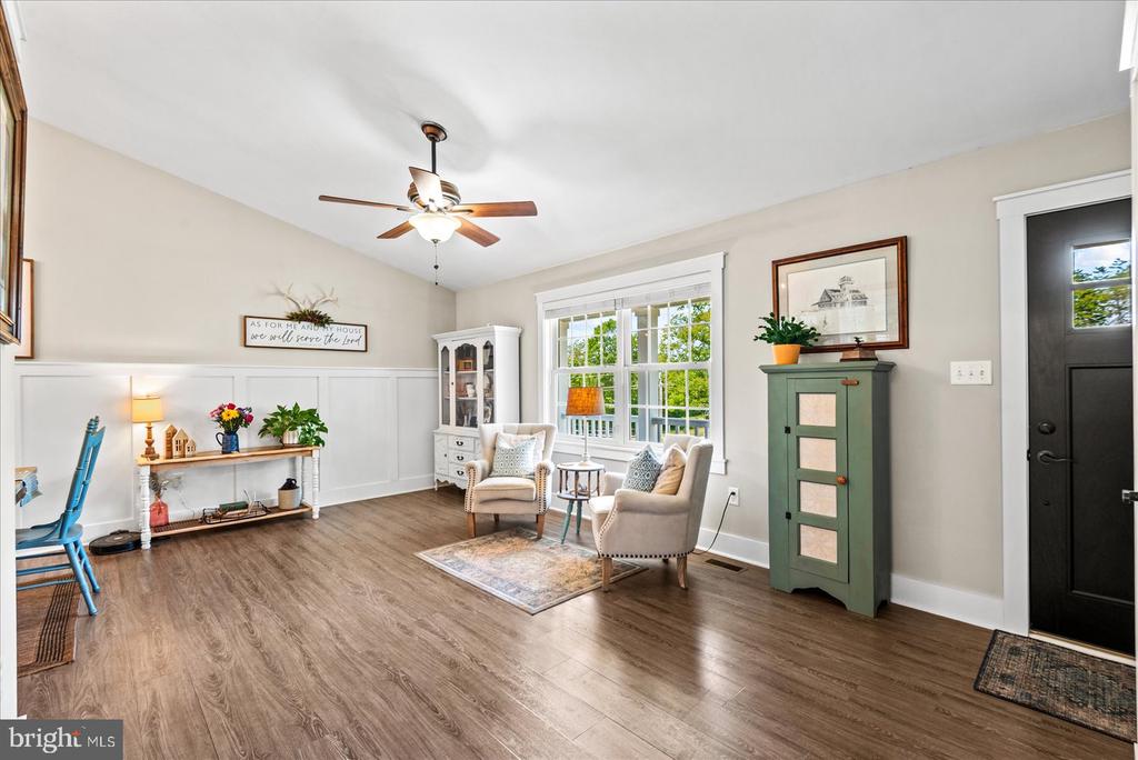 7133 SUNSET RD, SPOTSYLVANIA, Virginia 22551, 3 Bedrooms Bedrooms, ,2 BathroomsBathrooms,Residential,7133 SUNSET RD,VASP2042100 MLS # VASP2042100 7133 SUNSET RD, SPOTSYLVANIA, Virginia 22551, 3 Bedrooms Bedrooms, ,2 BathroomsBathrooms,Residential,7133 SUNSET RD,VASP2042100 MLS # VASP2042100