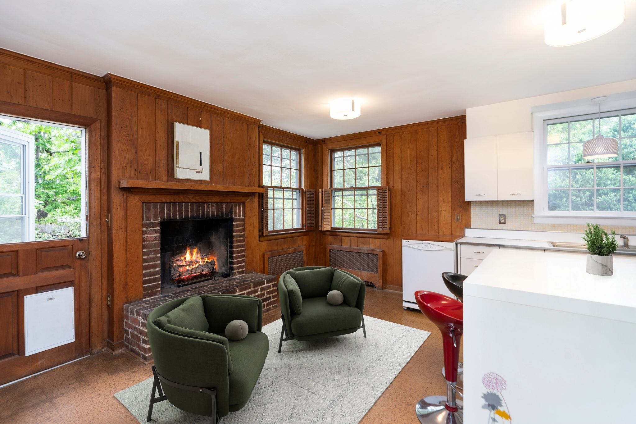 908 LYNDHURST RD, WAYNESBORO, Virginia 22980, 3 Bedrooms Bedrooms, ,2 BathroomsBathrooms,Residential,Charming Cape,908 LYNDHURST RD,676850 MLS # 676850