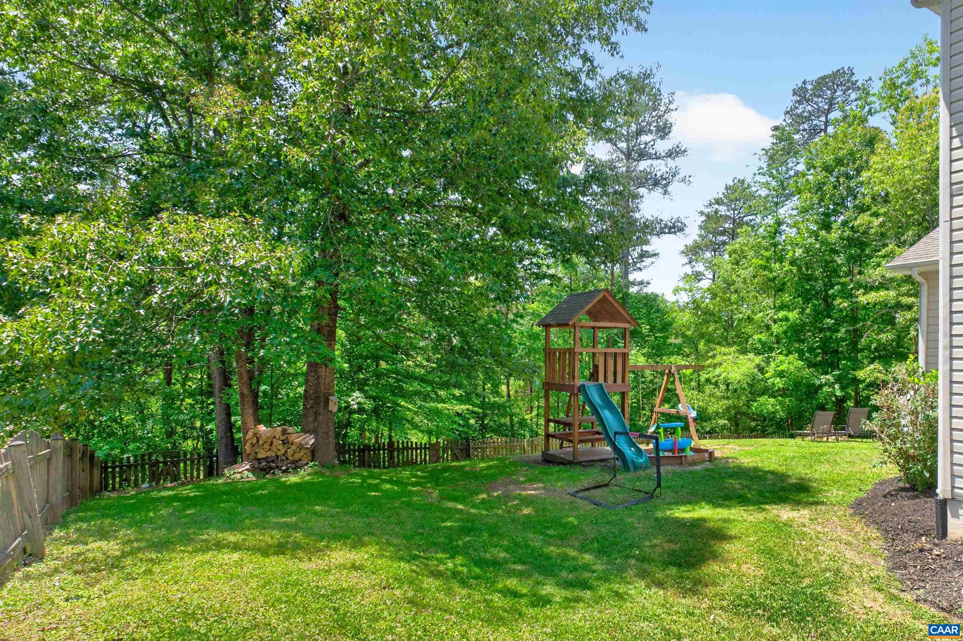 459 JEFFERSON DR, PALMYRA, Virginia 22963, 4 Bedrooms Bedrooms, ,2 BathroomsBathrooms,Residential,459 JEFFERSON DR,677337 MLS # 677337 459 JEFFERSON DR, PALMYRA, Virginia 22963, 4 Bedrooms Bedrooms, ,2 BathroomsBathrooms,Residential,459 JEFFERSON DR,677337 MLS # 677337