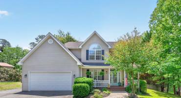 459 JEFFERSON DR, PALMYRA, Virginia 22963, 4 Bedrooms Bedrooms, ,2 BathroomsBathrooms,Residential,459 JEFFERSON DR,677337 MLS # 677337