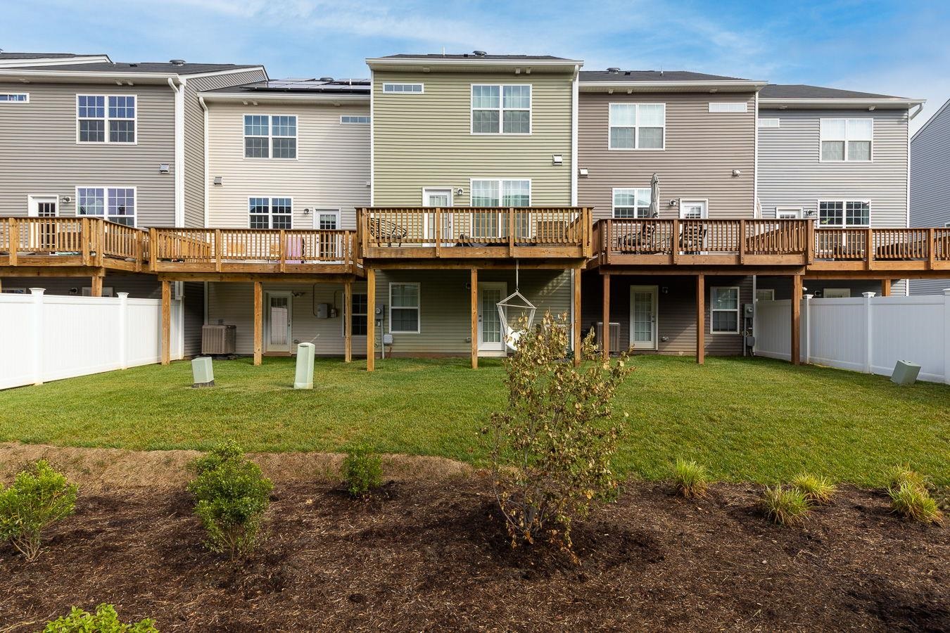 296 WILLOWSHIRE CT, WAYNESBORO, Virginia 22980, 3 Bedrooms Bedrooms, ,2 BathroomsBathrooms,Residential,296 WILLOWSHIRE CT,677451 MLS # 677451