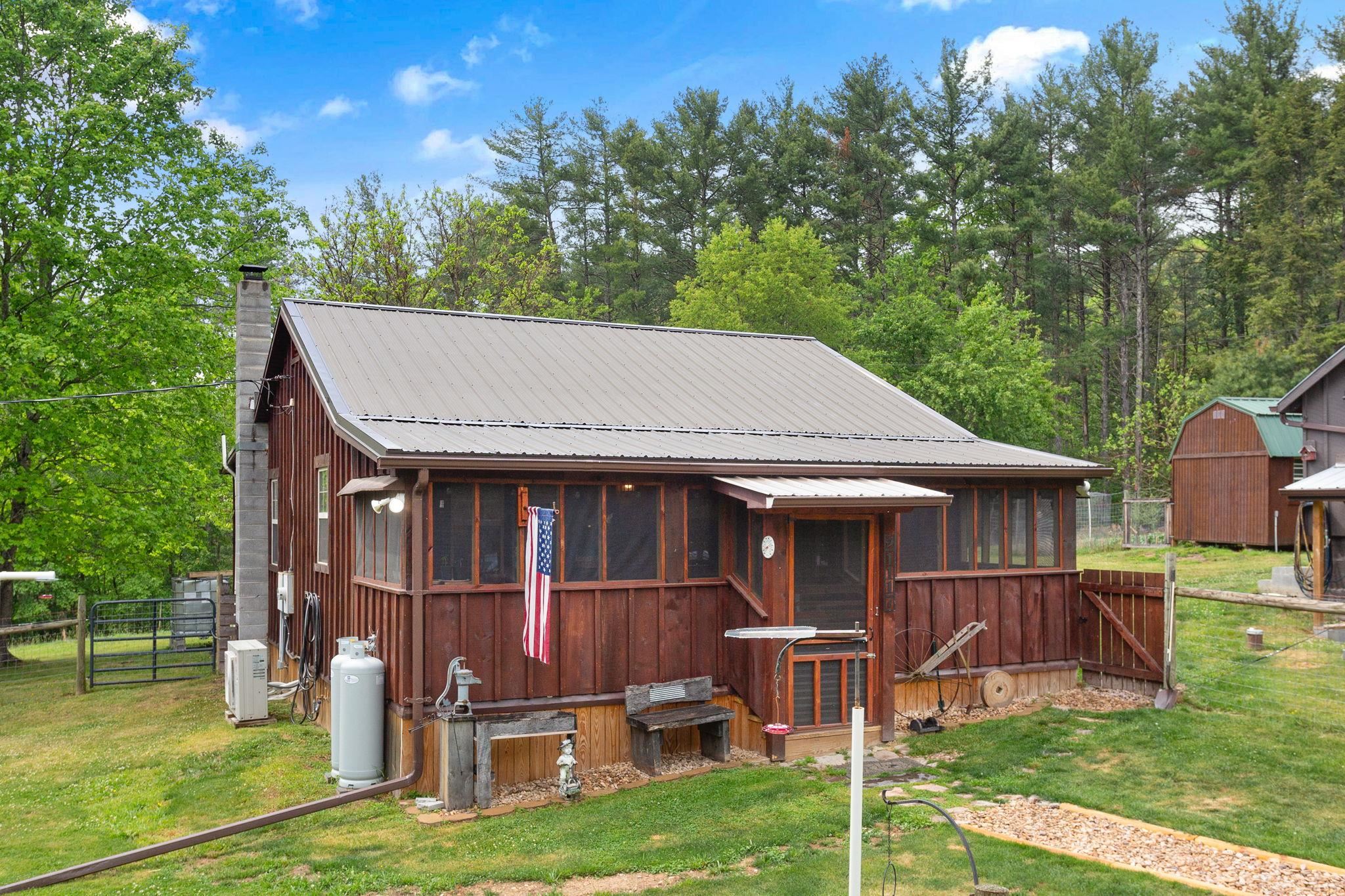 21117 MINE MOUNTAIN RD, BERGTON, Virginia 22811, 2 Bedrooms Bedrooms, ,1 BathroomBathrooms,Residential,21117 MINE MOUNTAIN RD,677536 MLS # 677536