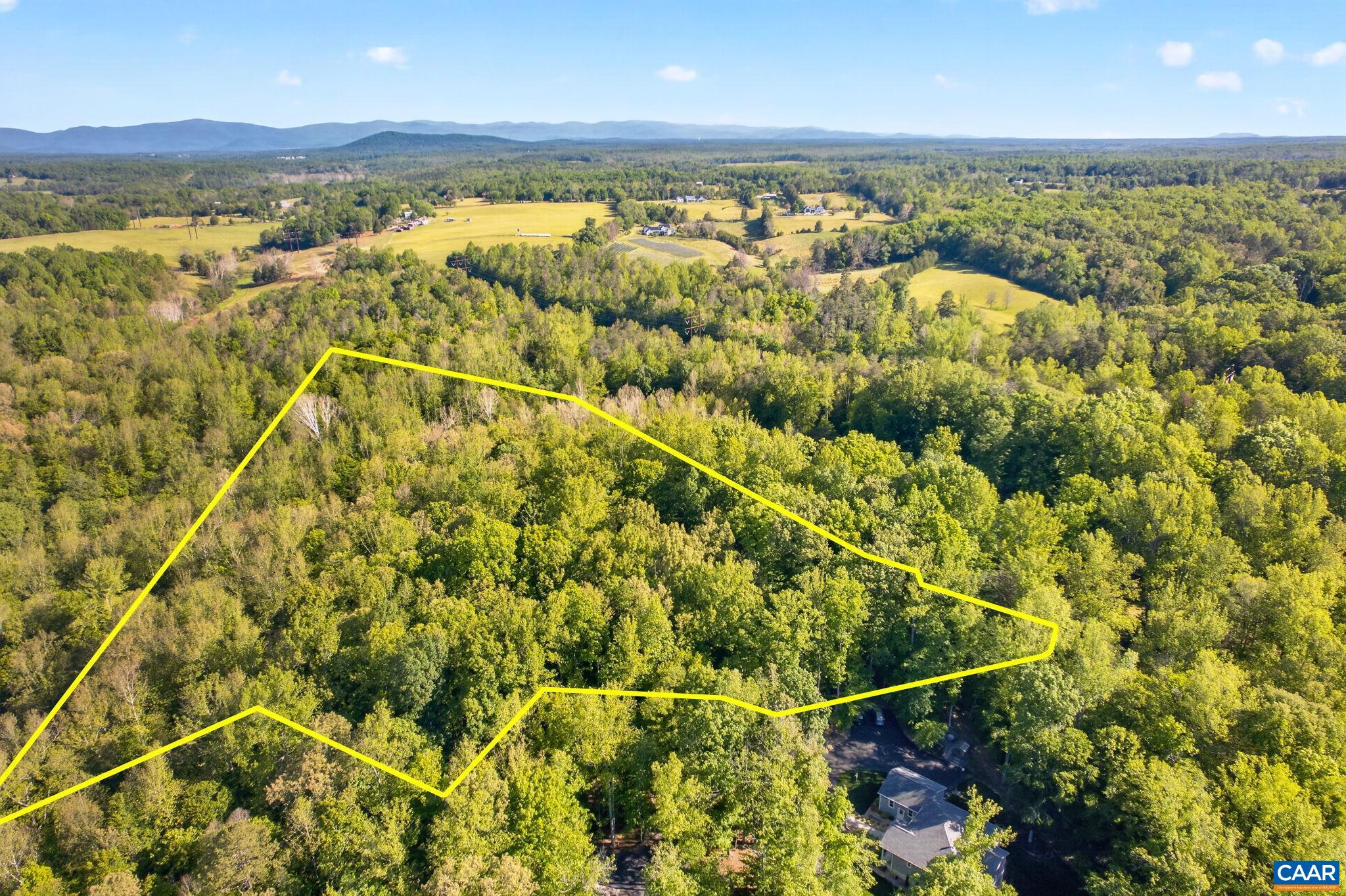 3288 WOODED ACRES LN, CHARLOTTESVILLE, Virginia 22911, 3 Bedrooms Bedrooms, ,3 BathroomsBathrooms,Residential,Wooded Acres,3288 WOODED ACRES LN,677569 MLS # 677569 3288 WOODED ACRES LN, CHARLOTTESVILLE, Virginia 22911, 3 Bedrooms Bedrooms, ,3 BathroomsBathrooms,Residential,Wooded Acres,3288 WOODED ACRES LN,677569 MLS # 677569
