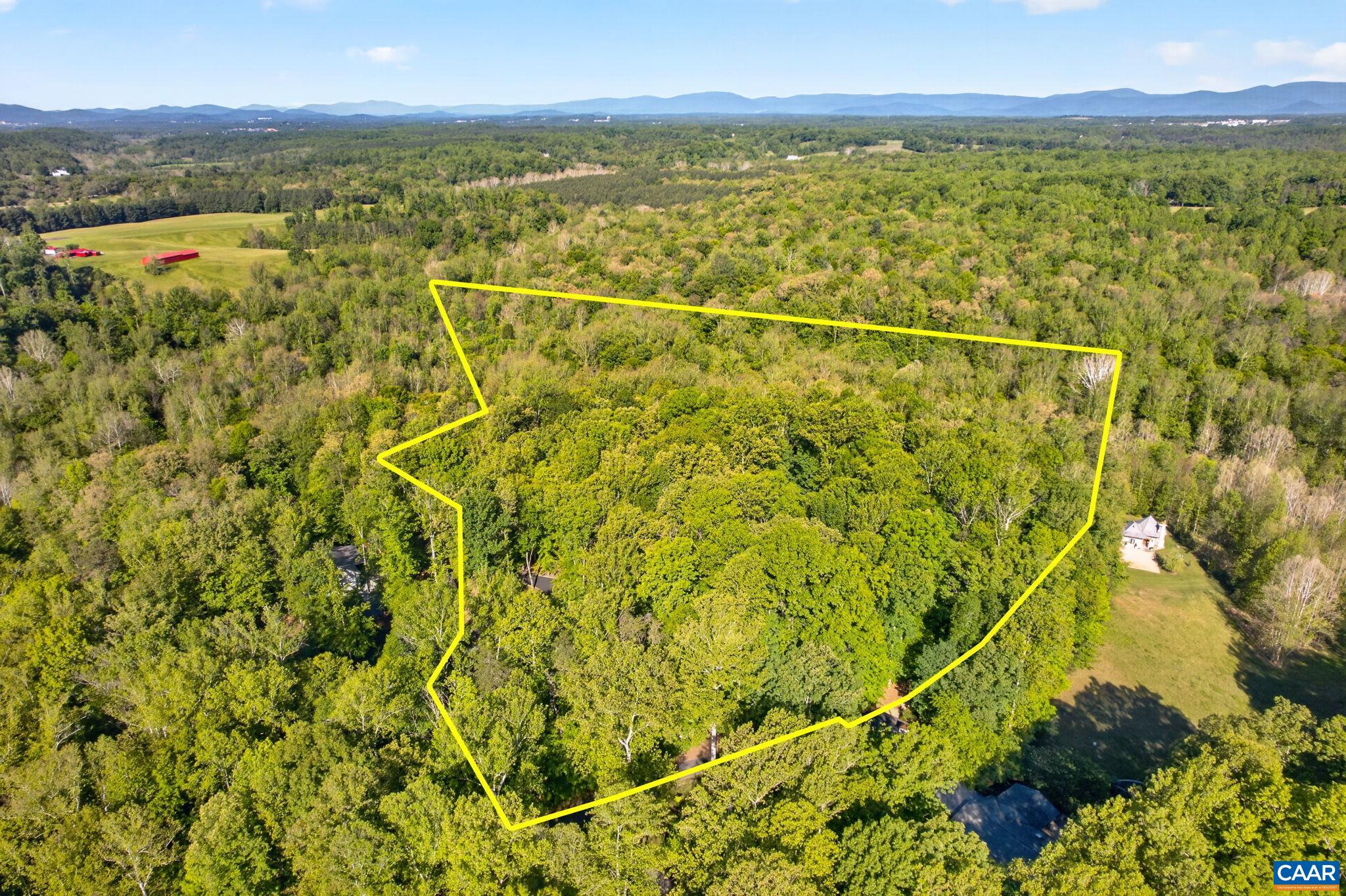 3288 WOODED ACRES LN, CHARLOTTESVILLE, Virginia 22911, 3 Bedrooms Bedrooms, ,3 BathroomsBathrooms,Residential,Wooded Acres,3288 WOODED ACRES LN,677569 MLS # 677569 3288 WOODED ACRES LN, CHARLOTTESVILLE, Virginia 22911, 3 Bedrooms Bedrooms, ,3 BathroomsBathrooms,Residential,Wooded Acres,3288 WOODED ACRES LN,677569 MLS # 677569