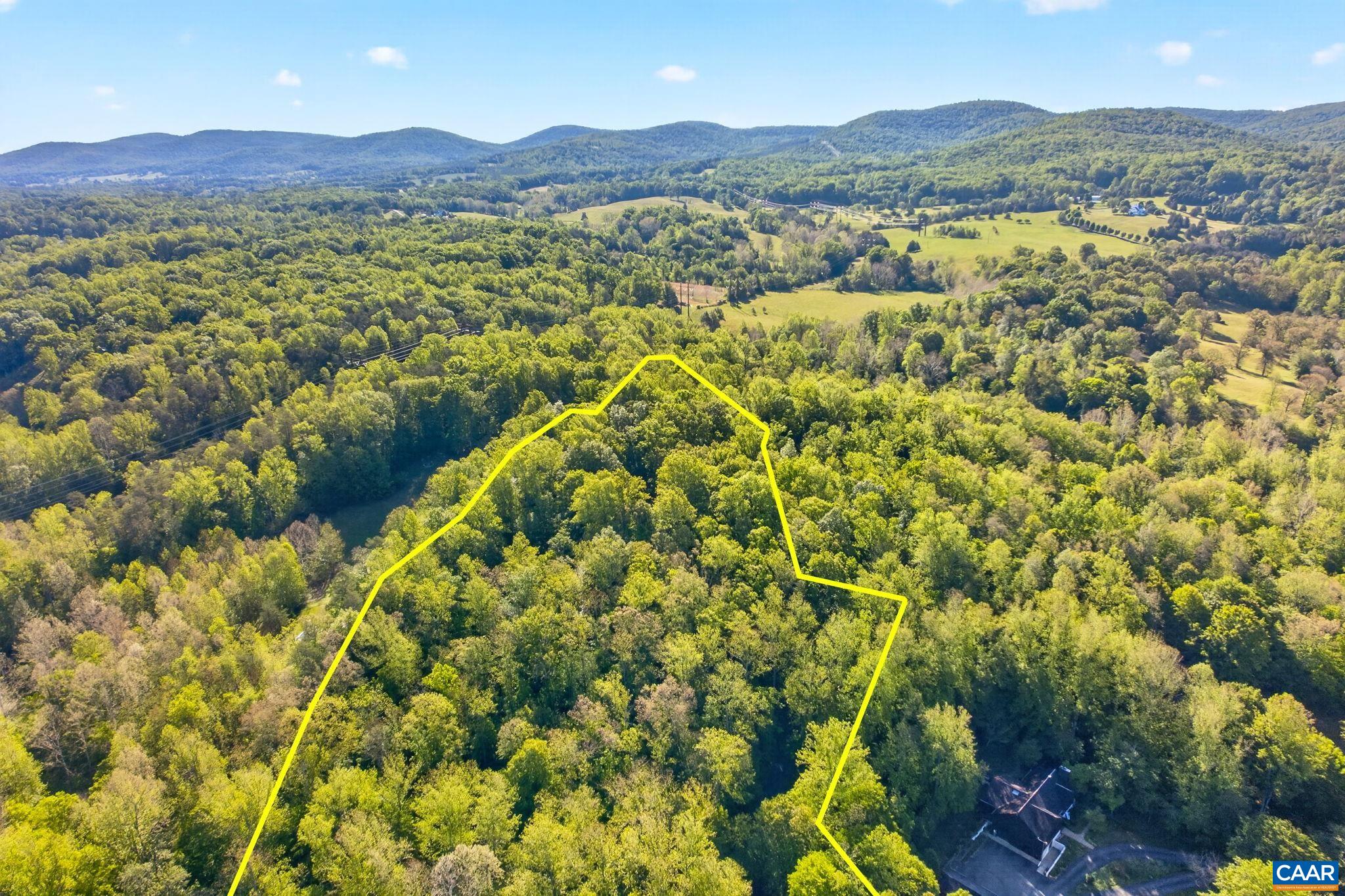 3288 WOODED ACRES LN, CHARLOTTESVILLE, Virginia 22911, 3 Bedrooms Bedrooms, ,3 BathroomsBathrooms,Residential,Wooded Acres,3288 WOODED ACRES LN,677569 MLS # 677569 3288 WOODED ACRES LN, CHARLOTTESVILLE, Virginia 22911, 3 Bedrooms Bedrooms, ,3 BathroomsBathrooms,Residential,Wooded Acres,3288 WOODED ACRES LN,677569 MLS # 677569