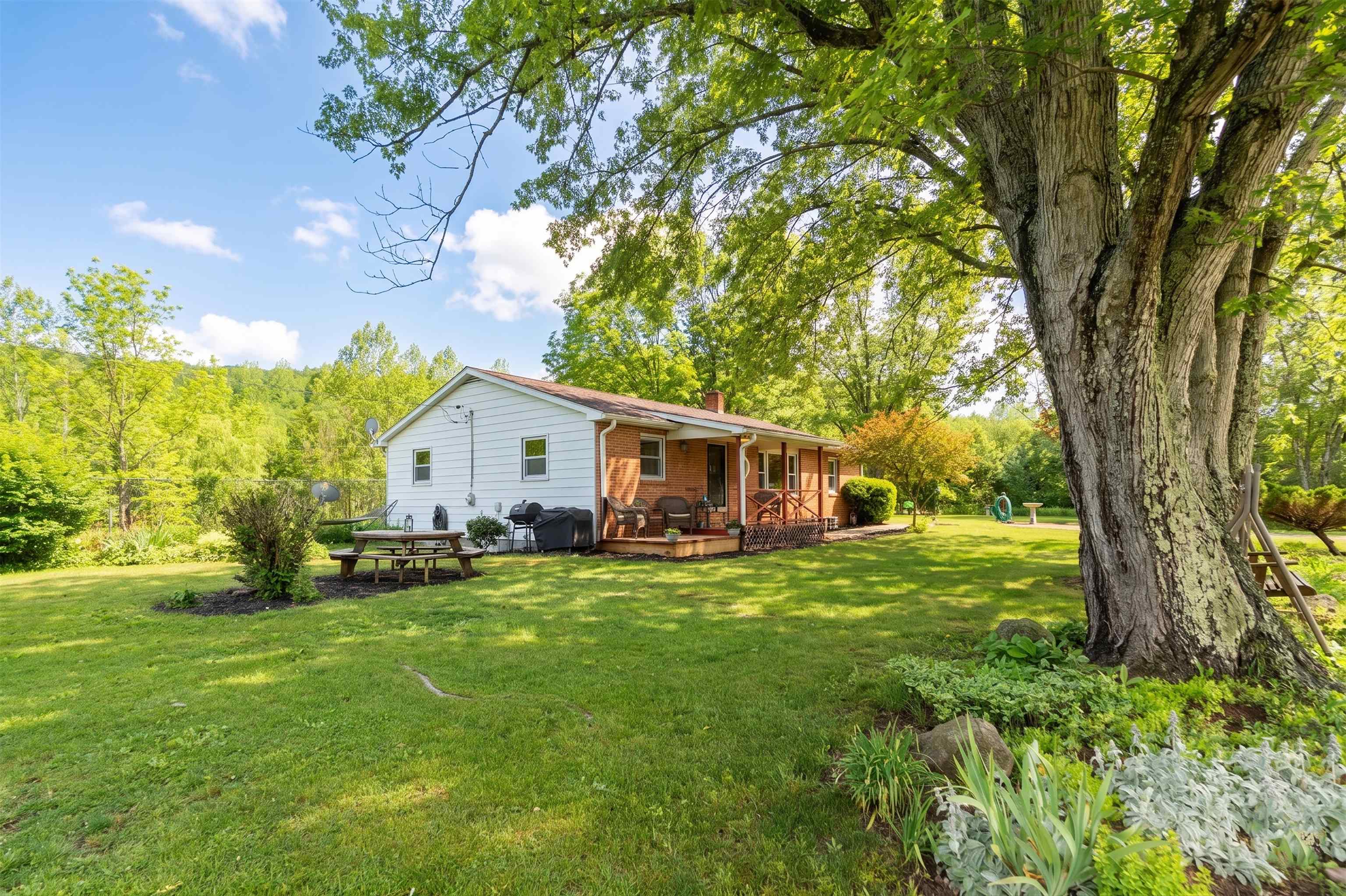 3292 DEERFIELD VALLEY RD, DEERFIELD, Virginia 24432, 3 Bedrooms Bedrooms, ,1 BathroomBathrooms,Residential,3292 DEERFIELD VALLEY RD,677570 MLS # 677570
