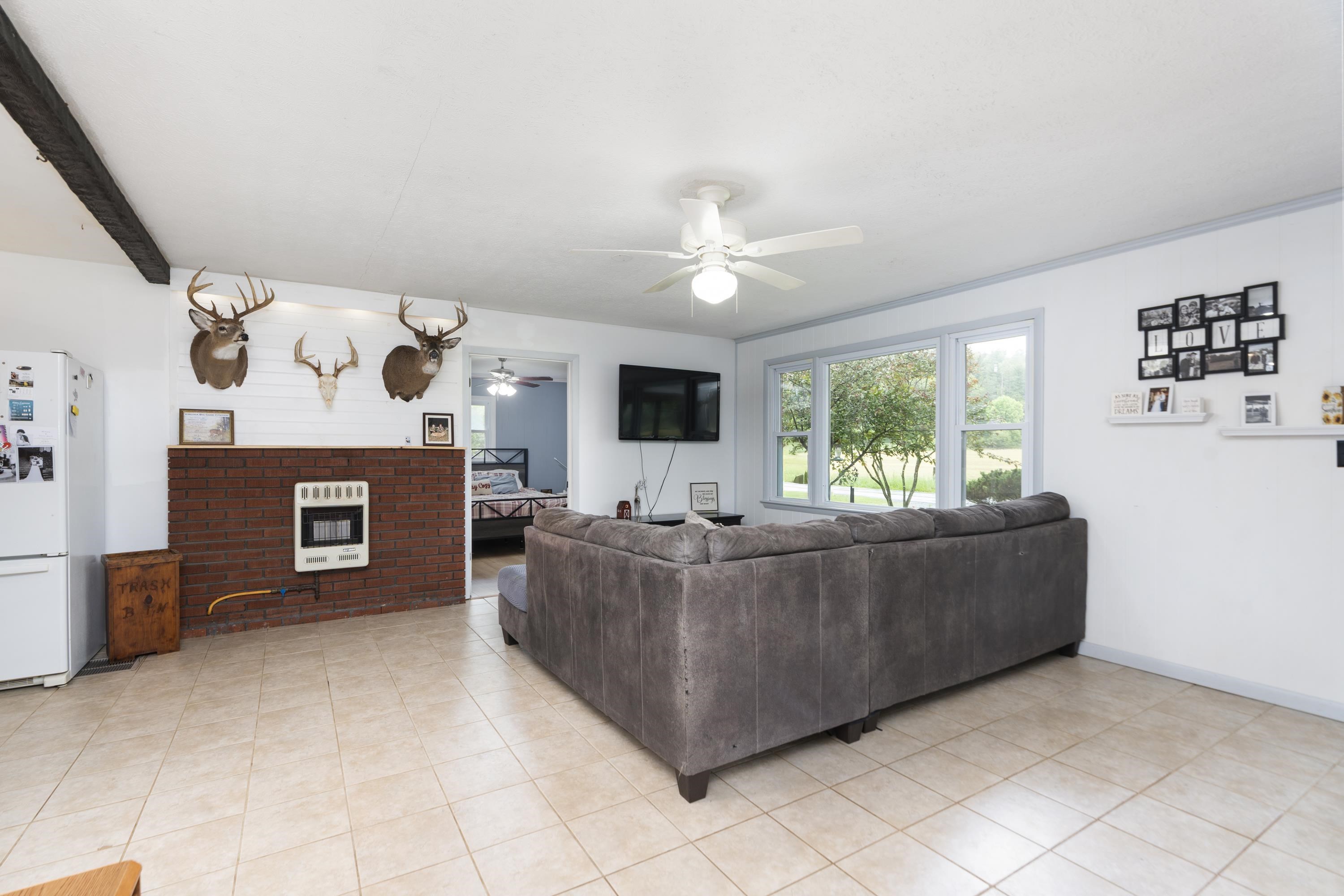 3292 DEERFIELD VALLEY RD, DEERFIELD, Virginia 24432, 3 Bedrooms Bedrooms, ,1 BathroomBathrooms,Residential,3292 DEERFIELD VALLEY RD,677570 MLS # 677570