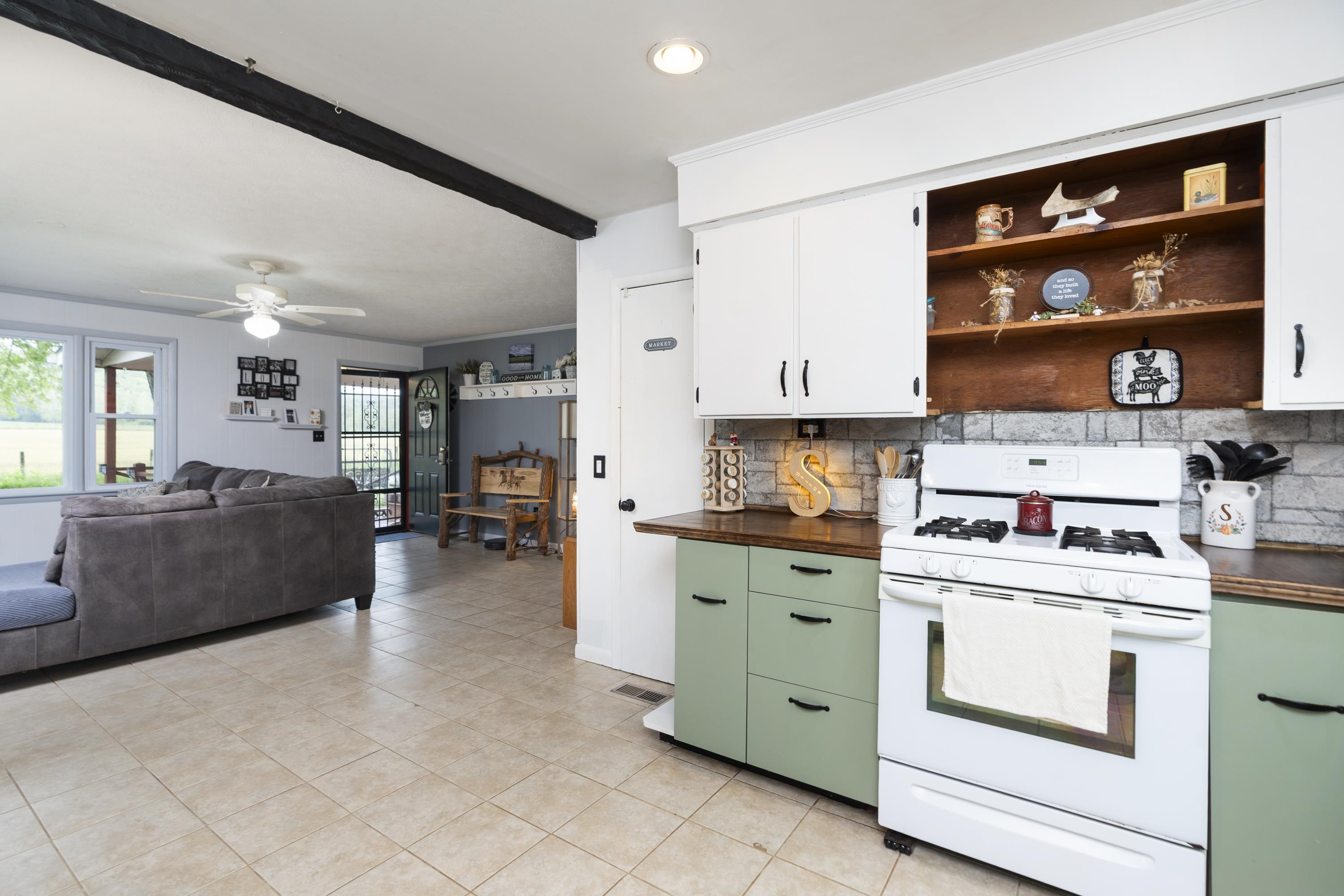 3292 DEERFIELD VALLEY RD, DEERFIELD, Virginia 24432, 3 Bedrooms Bedrooms, ,1 BathroomBathrooms,Residential,3292 DEERFIELD VALLEY RD,677570 MLS # 677570
