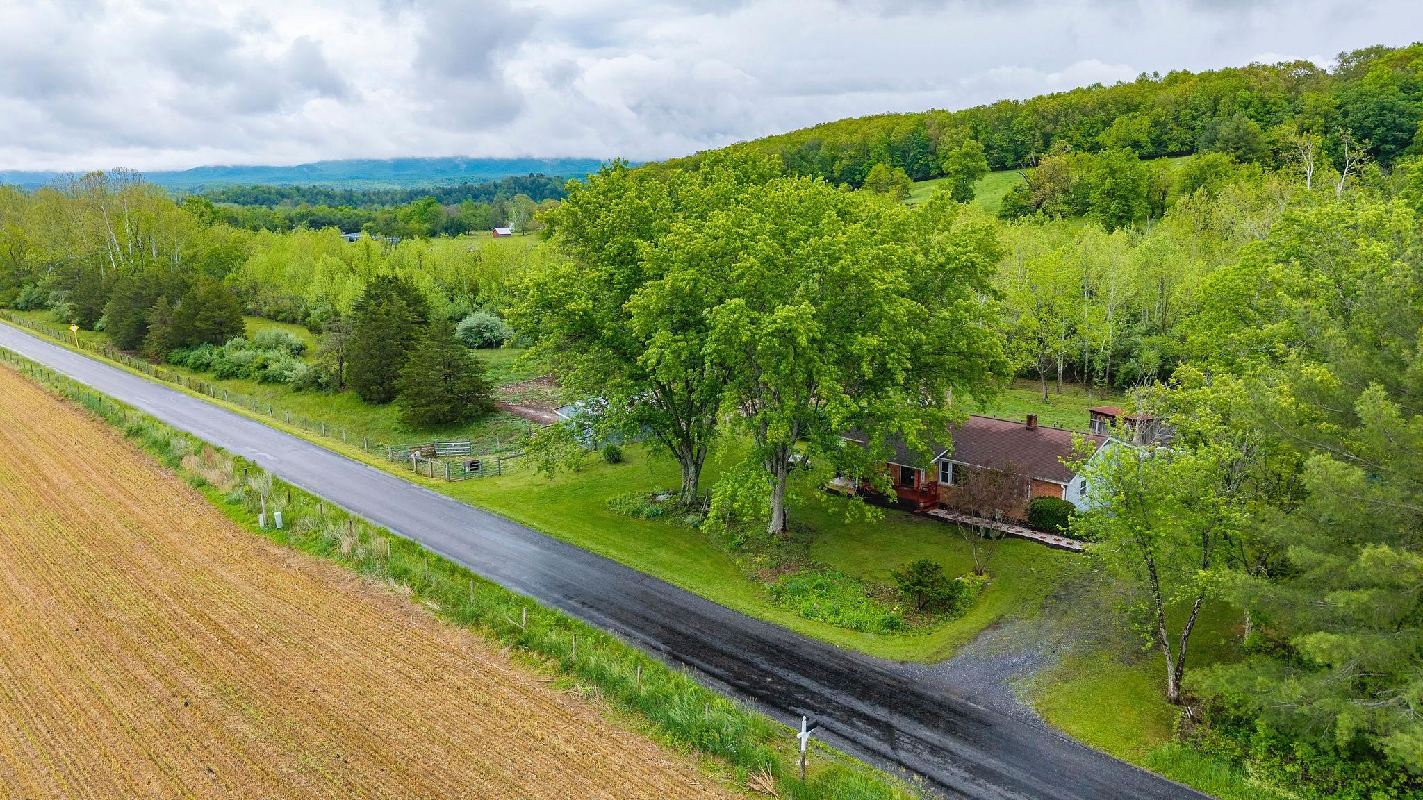 3292 DEERFIELD VALLEY RD, DEERFIELD, Virginia 24432, 3 Bedrooms Bedrooms, ,1 BathroomBathrooms,Residential,3292 DEERFIELD VALLEY RD,677570 MLS # 677570