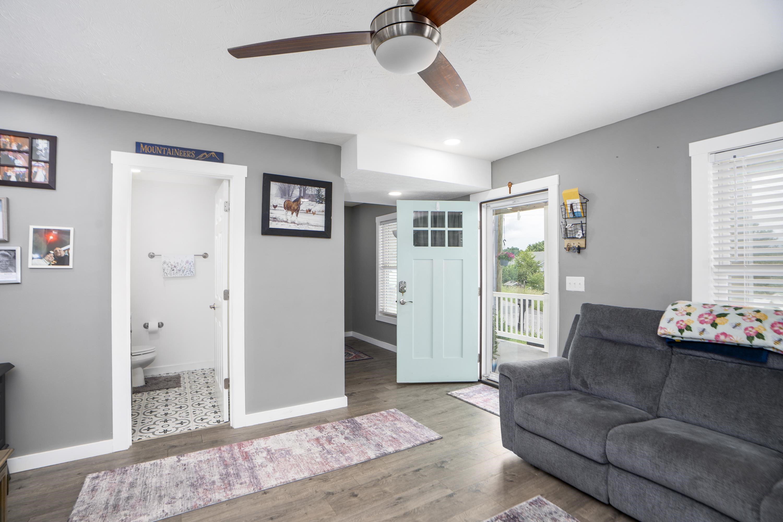 120 W GAY ST, STAUNTON, Virginia 24401, 3 Bedrooms Bedrooms, ,2 BathroomsBathrooms,Residential,120 W GAY ST,677571 MLS # 677571