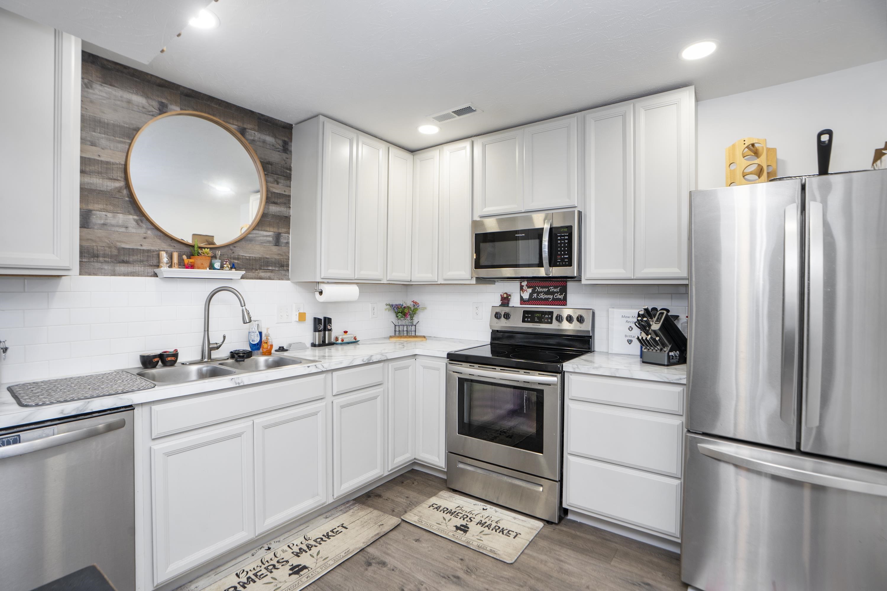 120 W GAY ST, STAUNTON, Virginia 24401, 3 Bedrooms Bedrooms, ,2 BathroomsBathrooms,Residential,120 W GAY ST,677571 MLS # 677571
