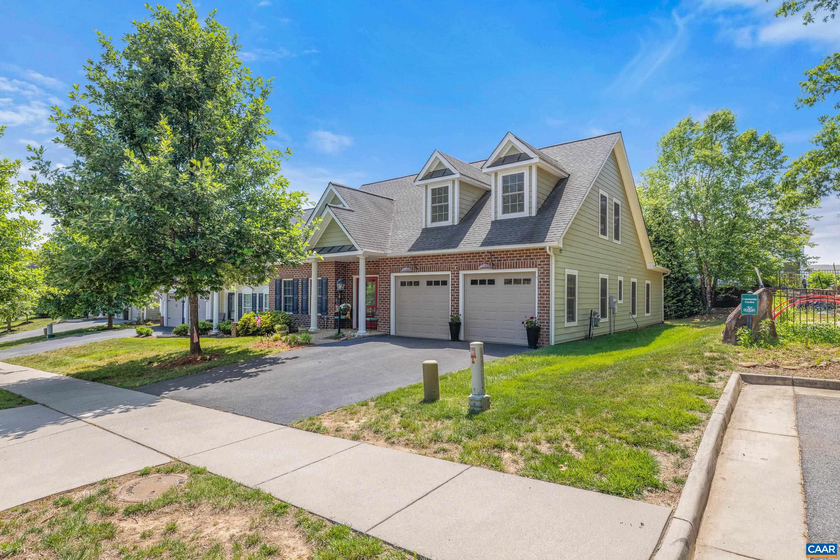 1637 SAWGRASS CT, CHARLOTTESVILLE, Virginia 22901, 4 Bedrooms Bedrooms, ,3 BathroomsBathrooms,Residential,1637 SAWGRASS CT,677576 MLS # 677576